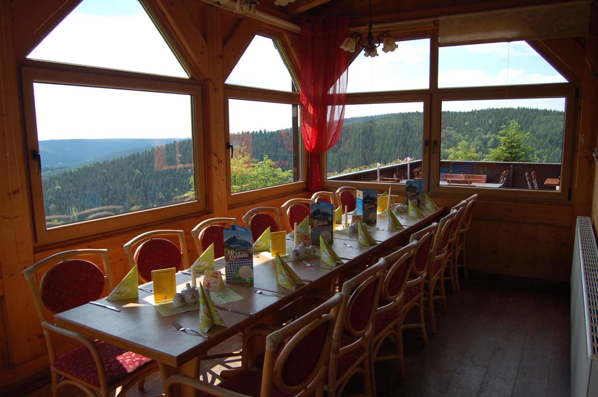 Berggasthaus & Pension Schoene Aussicht Klingenthal Exterior photo